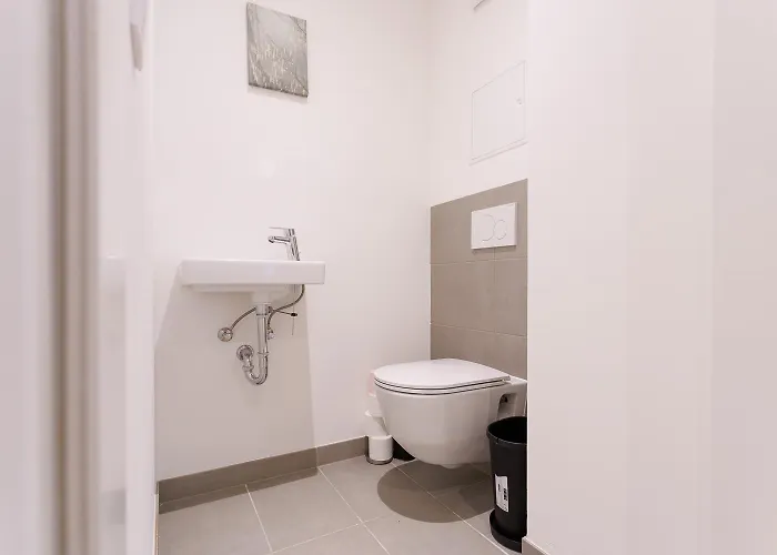 Brand New With Free Parking Appartamento