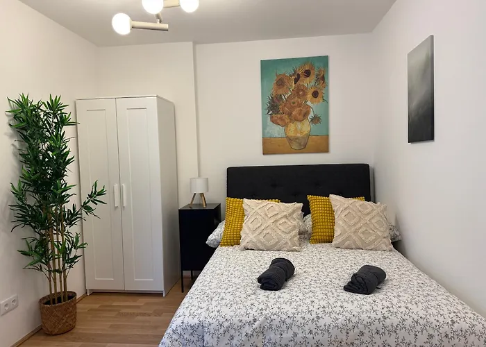 Brand New With Free Parking * Vienna
