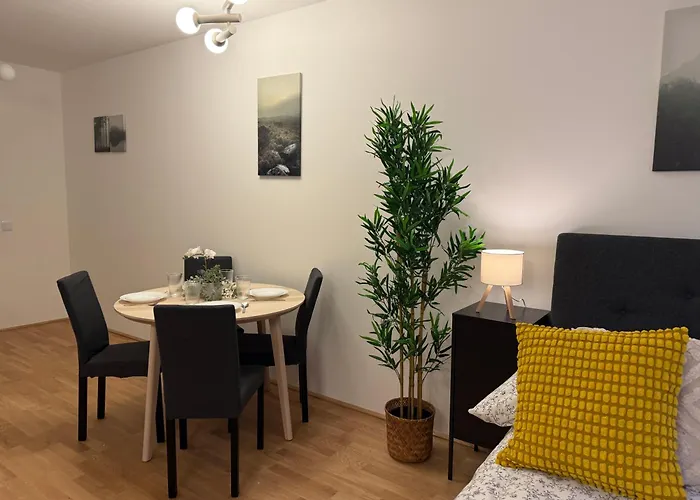 Brand New With Free Parking Vienna